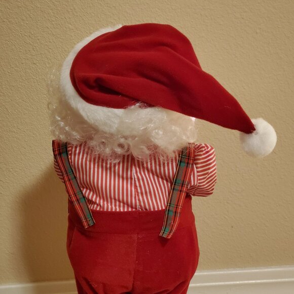 Vintage Holiday Time Musical and Illuminated Animated Figure Santa Claus - Picture 6 of 11